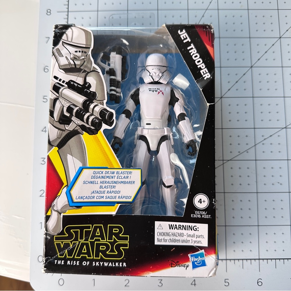 Hasbro White Action Figure Playset Brand New Jet Trooper The rise of skywalker